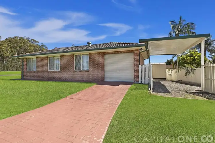 1 Myall Close, Blue Haven NSW 2262