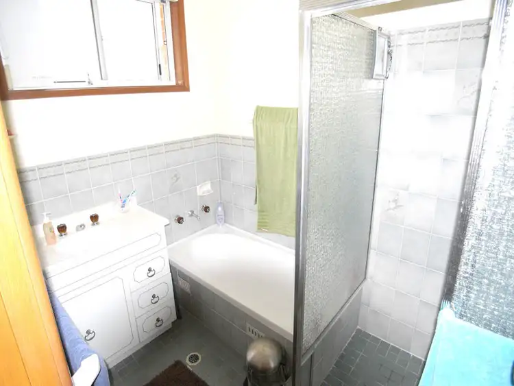 Fifth view of Homely unit listing, 2/186 Ocean View Drive, Wamberal NSW 2260