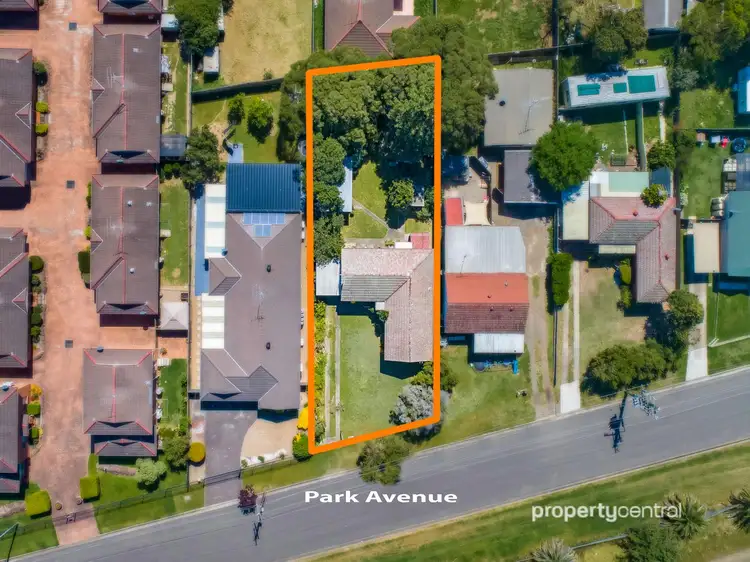 Second view of Homely house listing, 8 Park Avenue, Kingswood NSW 2747