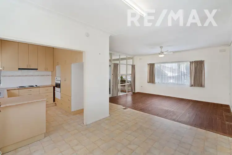 Fifth view of Homely house listing, 389 Lake Albert Road, Kooringal NSW 2650