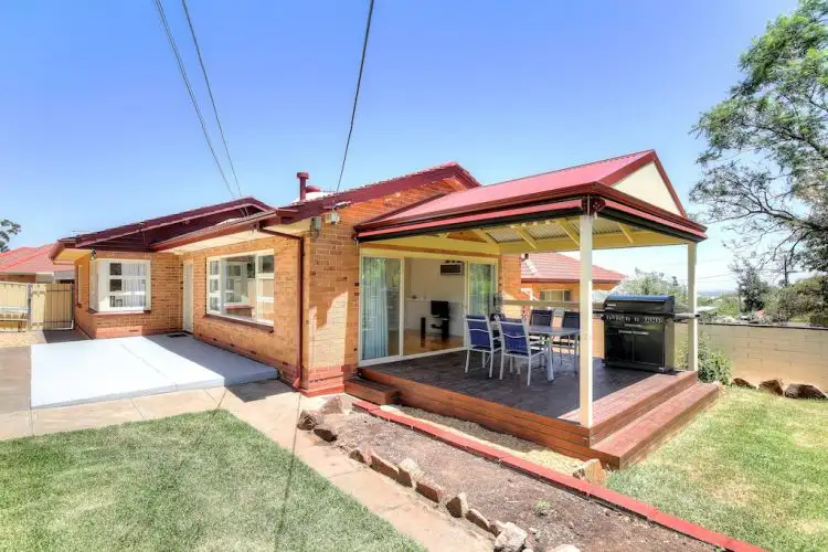 7 Miller Avenue, Para Hills SA 5096