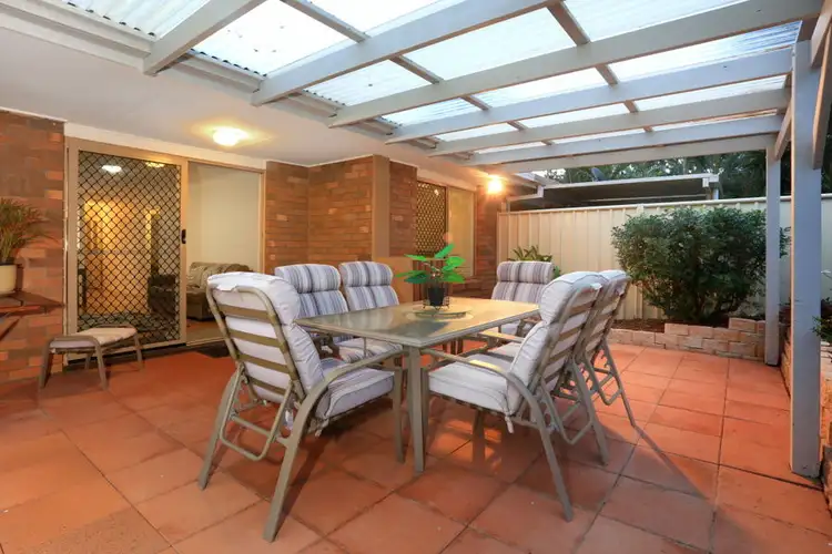 8/81 Olsen Avenue, Labrador QLD 4215