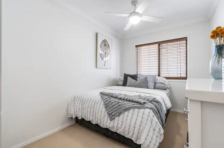 Sixth view of Homely apartment listing, 2/27 Weston Street, Coorparoo QLD 4151