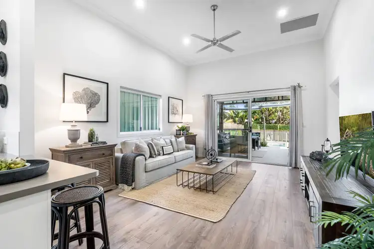 26 Haig Street, Wynnum West QLD 4178