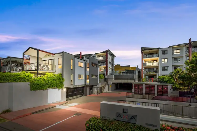44/11-15 Kitchener Street, Coorparoo QLD 4151