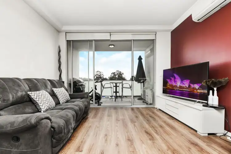 17/3-17 Queen Street, Campbelltown NSW 2560