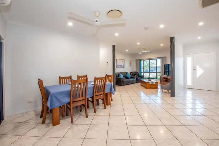 Second view of Homely house listing, 2 Carmela Court, Ooralea QLD 4740
