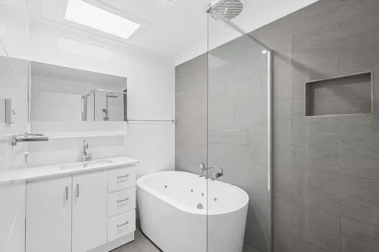 Fifth view of Homely villa listing, 1/2 Nilpena Cl, Toormina NSW 2452