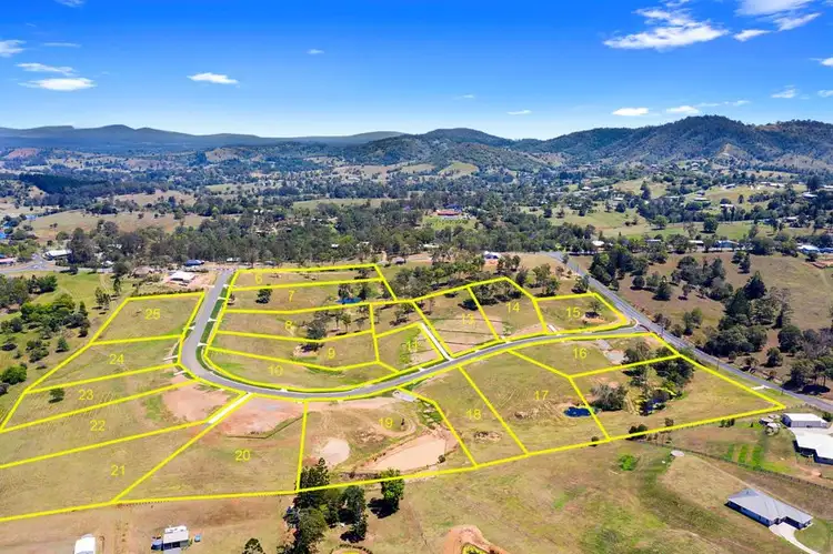 22 Walters Way, Chatsworth QLD 4570