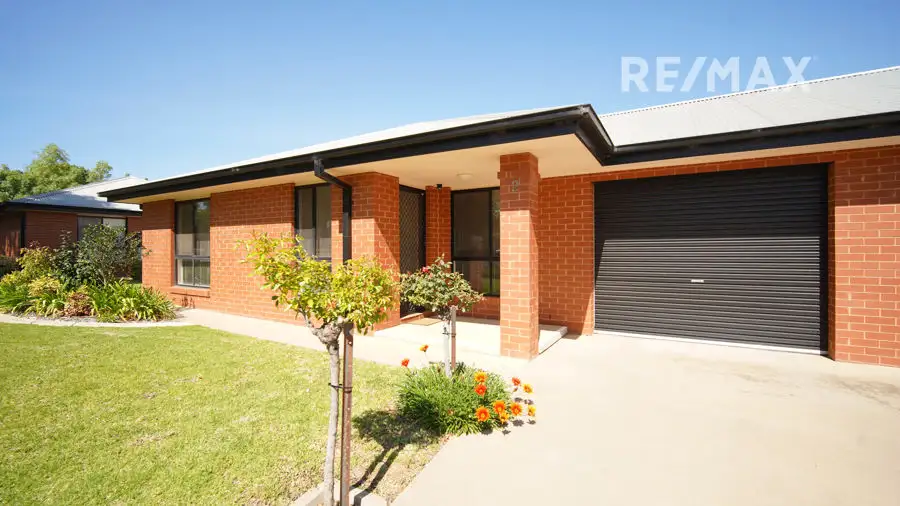 Main view of Homely house listing, 2/2-4 Macquarie Street, Mount Austin NSW 2650