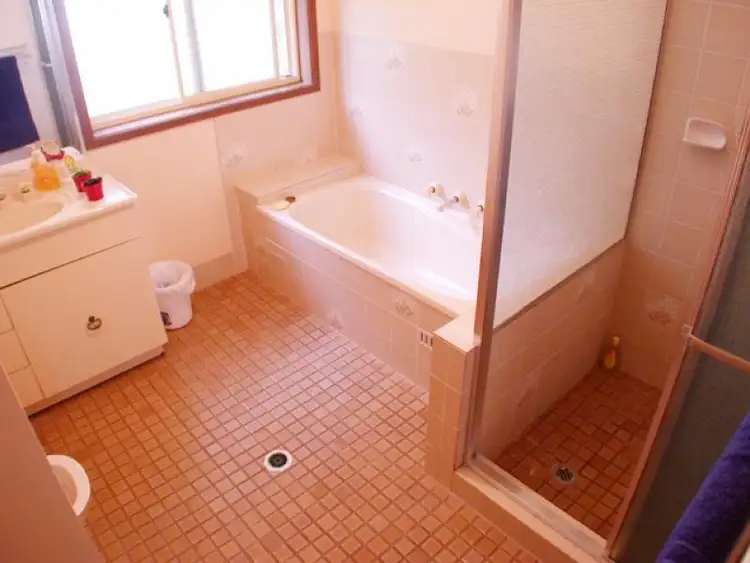 Fifth view of Homely house listing, 8/82 Ocean View Drive, Wamberal NSW 2260