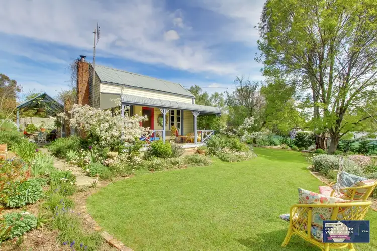 21 Dickinson Street, Binalong NSW 2584