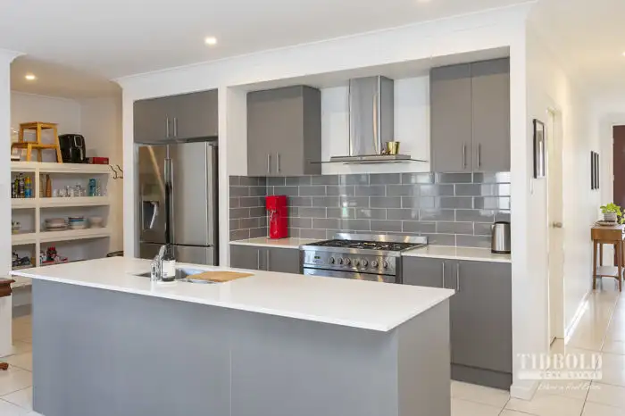 Second view of Homely house listing, 10 Kalbarrie Terrace, Thornlands QLD 4164