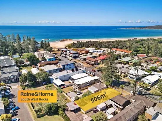 19 Memorial  Avenue, South West Rocks NSW 2431