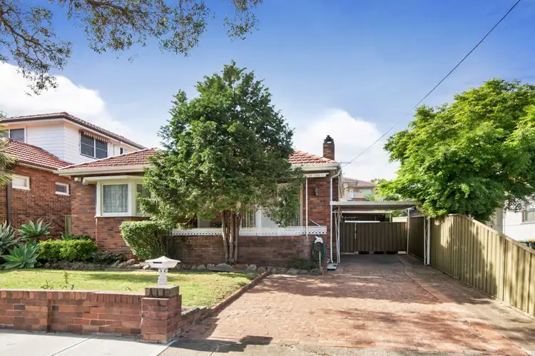 122 Moorefields Road, Kingsgrove NSW 2208