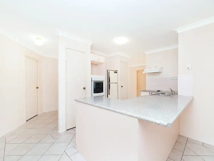 Fifth view of Homely house listing, 10 Dellamarra Close, Alexandra Hills QLD 4161