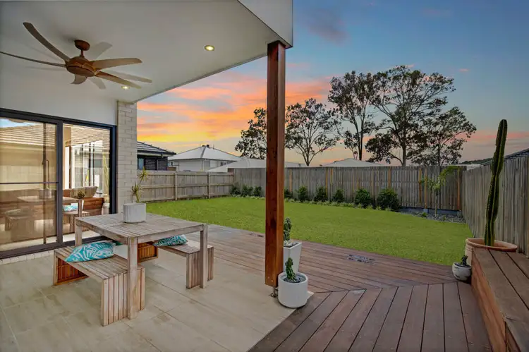 9 Vale Avenue, Arundel QLD 4214
