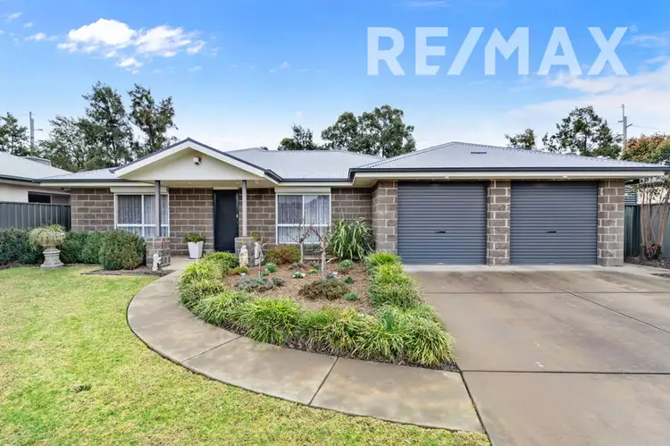 8 Adjin Street, Mount Austin NSW 2650