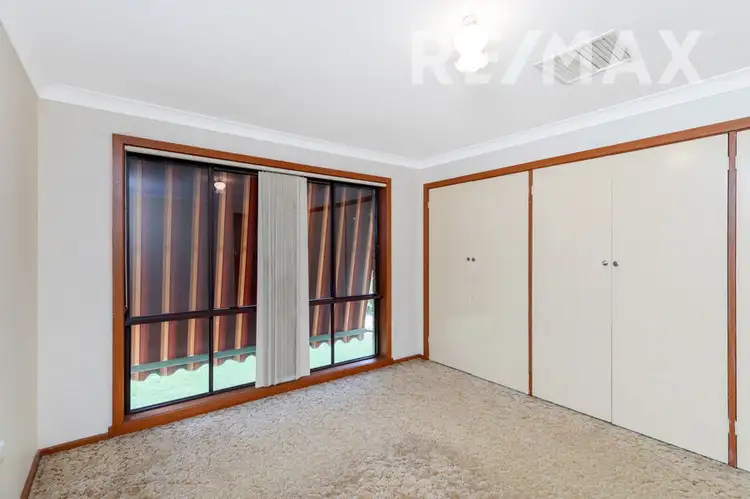 Fifth view of Homely house listing, 18 Pinaroo Drive, Glenfield Park NSW 2650