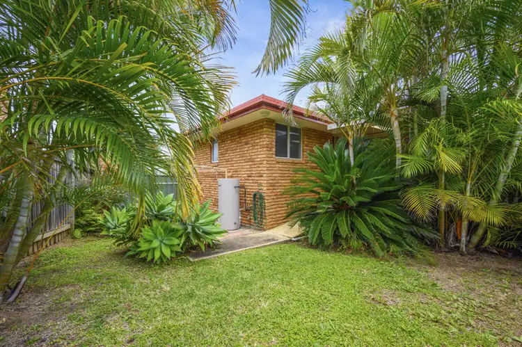 Fourth view of Homely villa listing, 2/5 Warrawee Street, Sapphire Beach NSW 2450