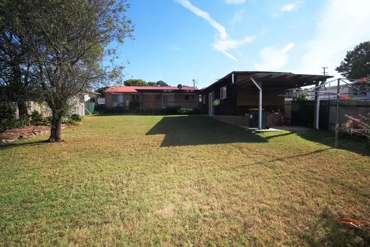 16 Crest Ave, North Nowra NSW 2541