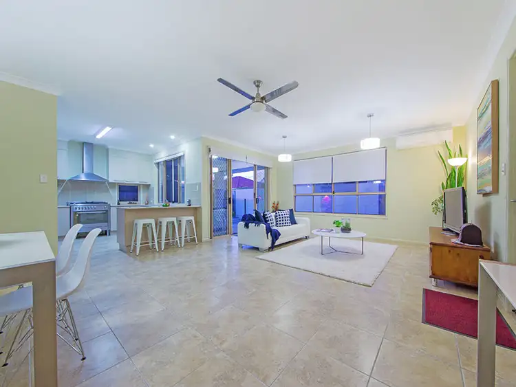 Sixth view of Homely house listing, 32 Higgs Circuit, Wynnum West QLD 4178