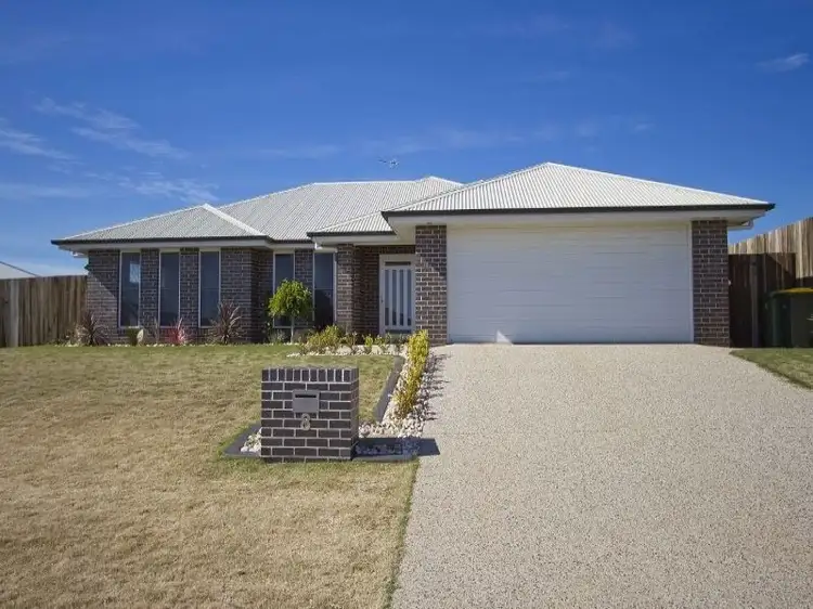 8 Plover Court, Highfields QLD 4352