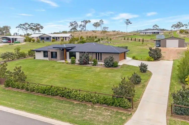 22 Jillaroo Close, Benaraby QLD 4680