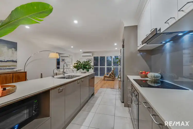 Fifth view of Homely apartment listing, 2/2242 Logan Road, Upper Mount Gravatt QLD 4122