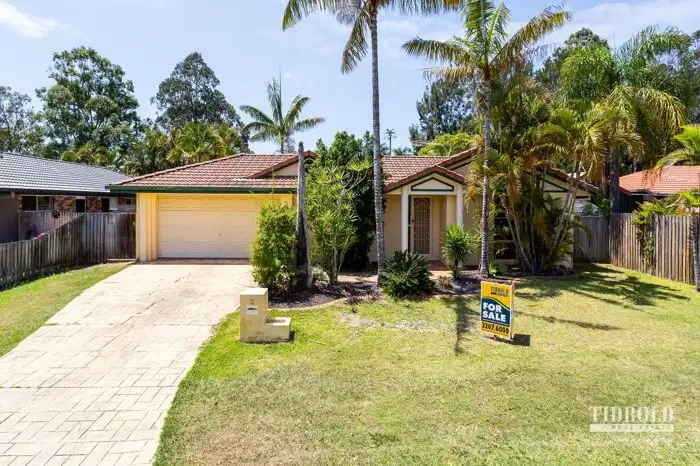 11 Pinelands Circuit, Redland Bay QLD 4165
