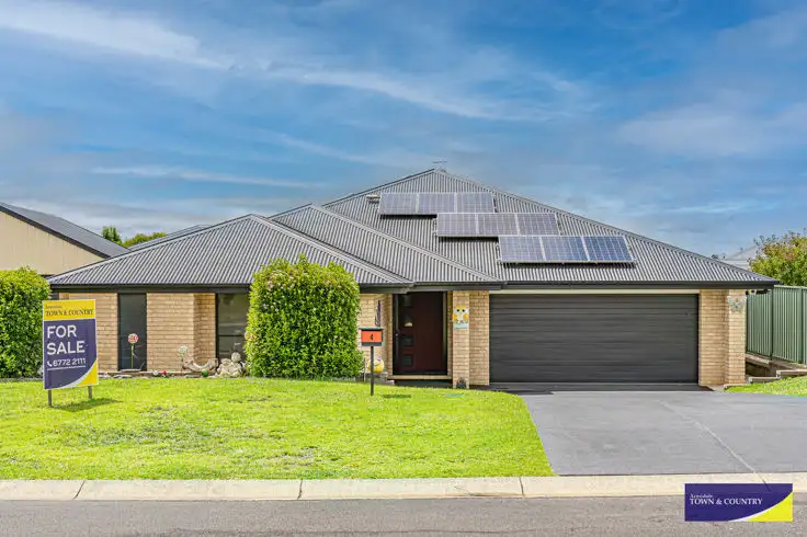 Main view of Homely house listing, 4 Argyle Place, Armidale NSW 2350