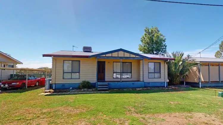 8 Percy Street, Old Junee NSW 2652
