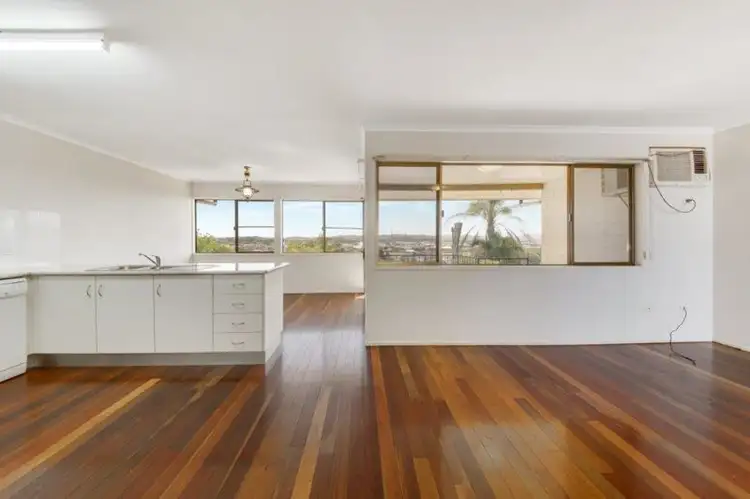 Sixth view of Homely unit listing, 2/27 Auckland Street, Gladstone Central QLD 4680