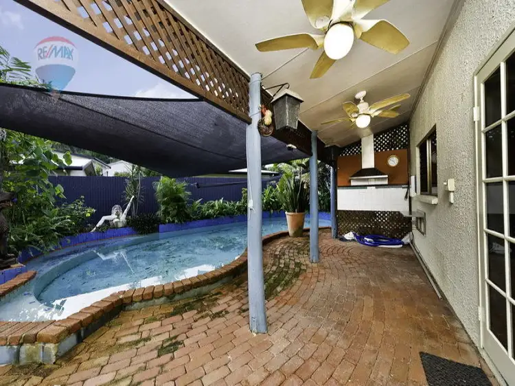 20 Meston Cres, Brinsmead QLD 4870