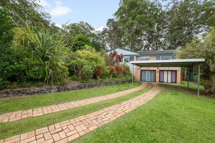 8 Campbell Close, Nambour QLD 4560