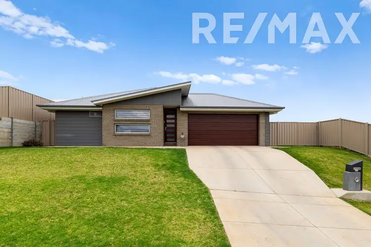 Second view of Homely house listing, 2/2 Exford Loop, Bourkelands NSW 2650