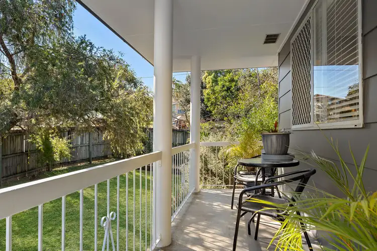 27 Ansford Street, Stafford Heights QLD 4053