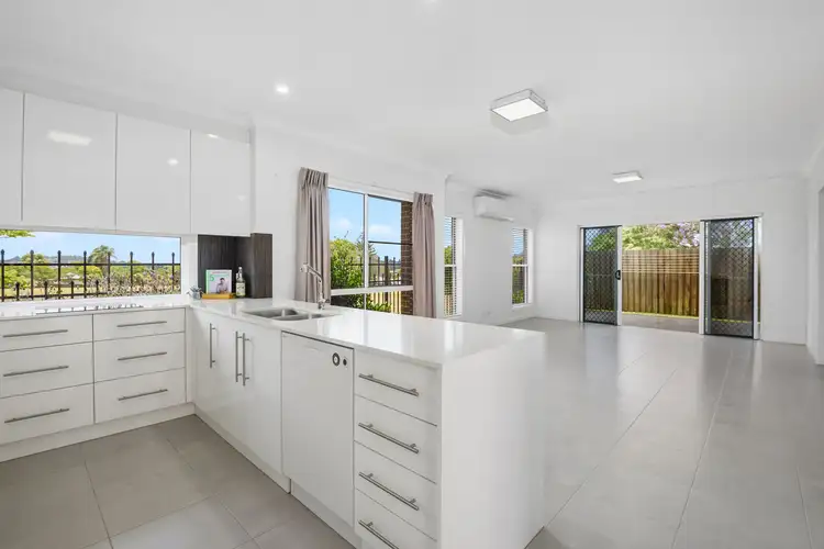 4/9 Cranley Street, South Toowoomba QLD 4350