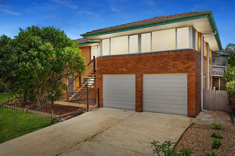 21 Samantha Street, Wynnum West QLD 4178
