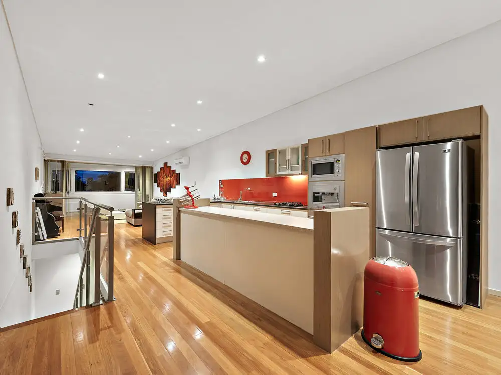 Main view of Homely townhouse listing, 2/115 Lytton Road, East Brisbane QLD 4169