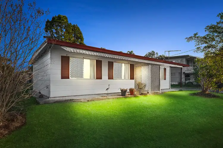 30 Alice Street, Kingston QLD 4114