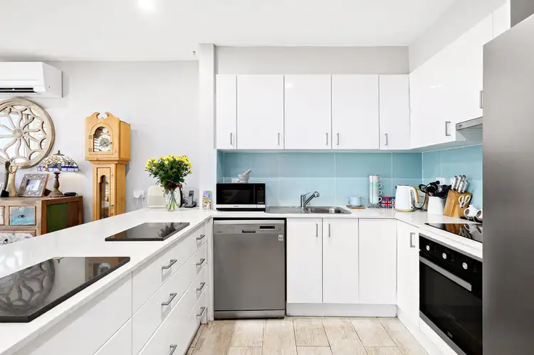 Third view of Homely unit listing, 2/40 Prince Edward Parade, Redcliffe QLD 4020