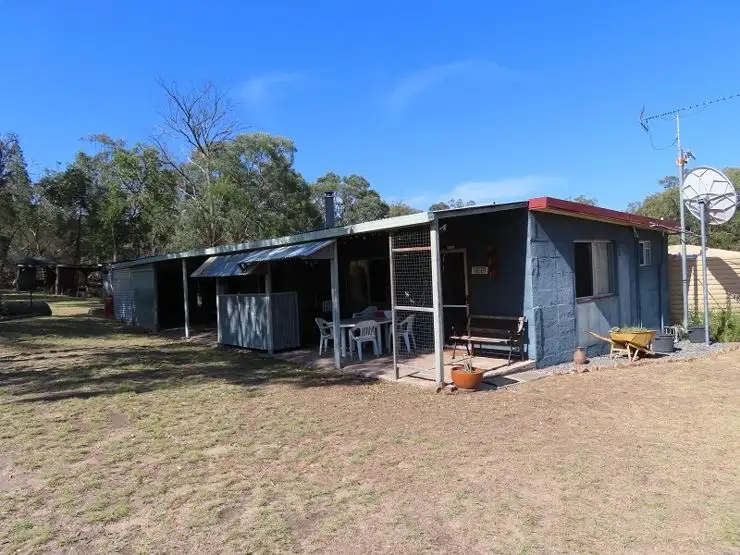 160 Watters Road, Ballandean QLD 4382