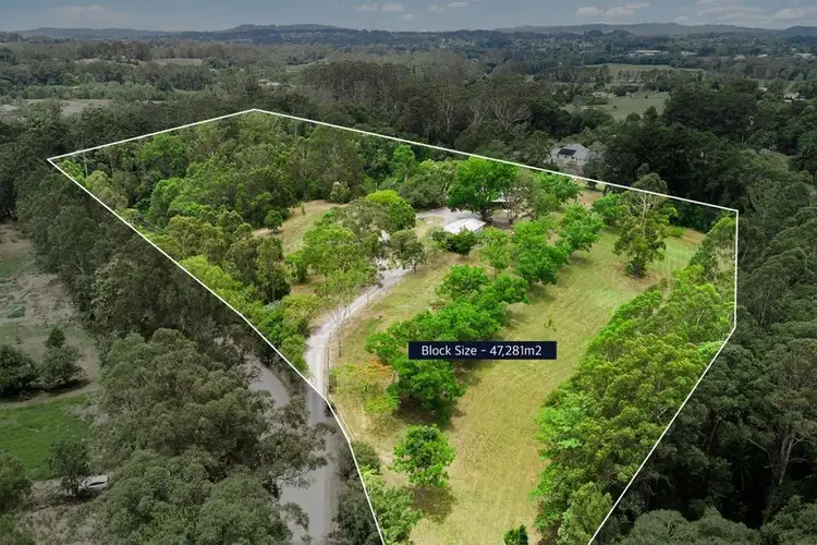 18 Hardings Road, Hunchy QLD 4555