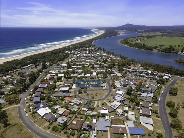 11 Honeysuckle Place, Mylestom NSW 2454