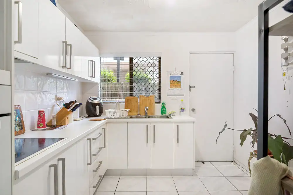 Main view of Homely unit listing, 2/8 Jeffrey St, Redcliffe QLD 4020