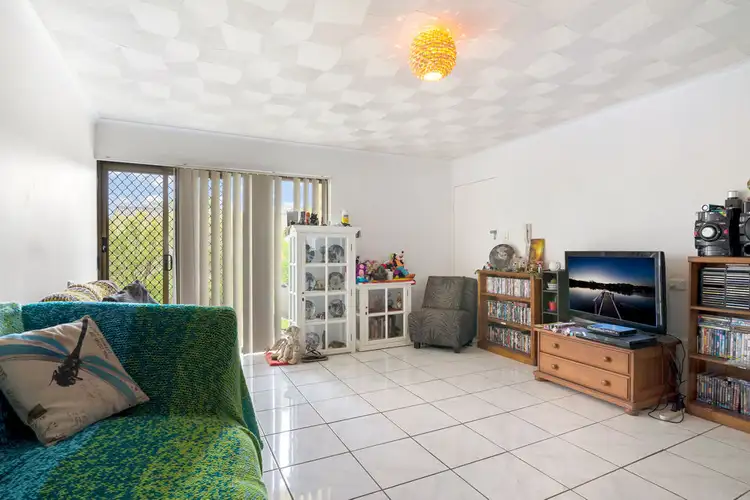 Third view of Homely unit listing, 2/8 Jeffrey St, Redcliffe QLD 4020