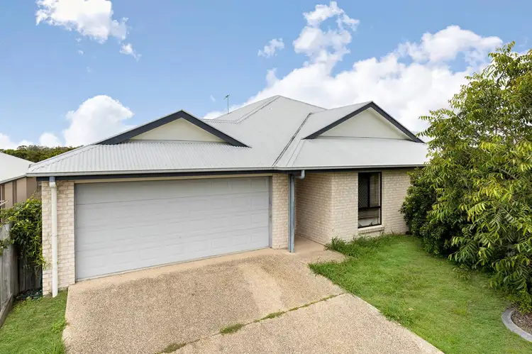 2/21 Amity Drive, Rothwell QLD 4022