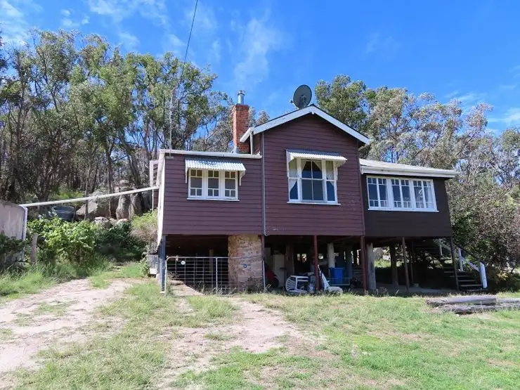 243 Limberlost Road, Glen Aplin QLD 4381