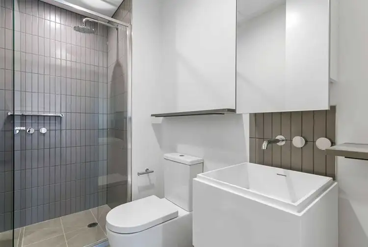 Fifth view of Homely apartment listing, 3705/105 clarendon st, Southbank VIC 3006